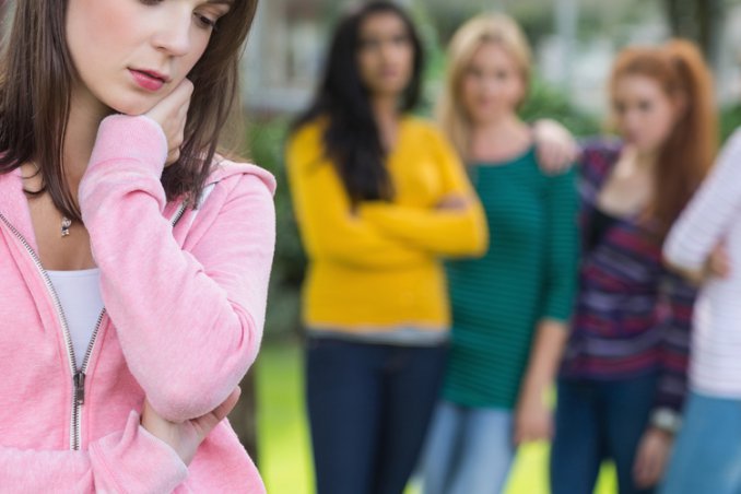 bullismo, bullo, vittima, figlio, figli, bambino, consigli, rimedi, segnali, mamme, mamma, donne, donna