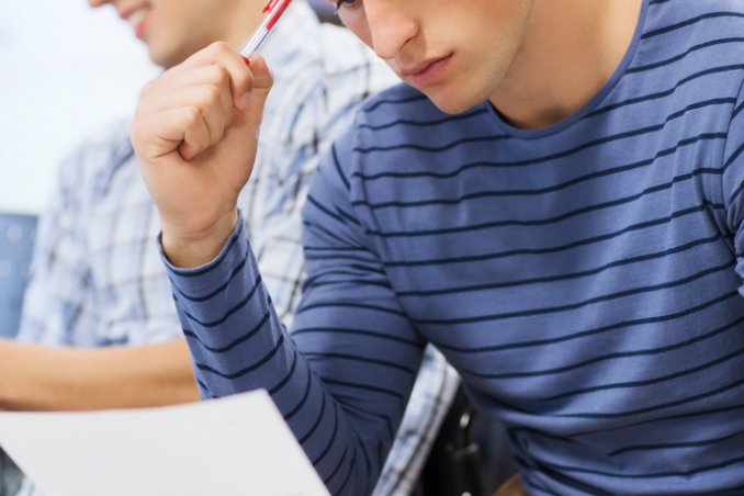 pagella, scuola, insegnanti, colloquio, voti, risultati, donne, donna