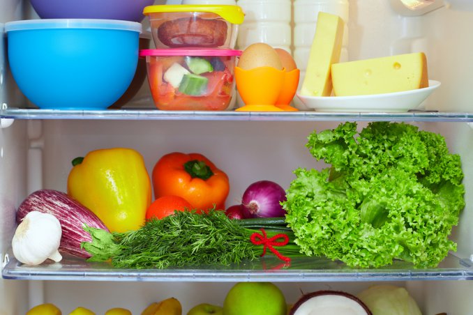 come pulire frigo e congelatore