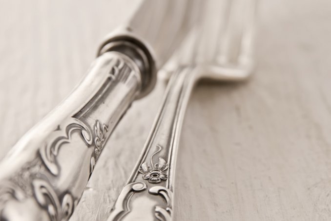 coltello forchetta argenteria pulizia