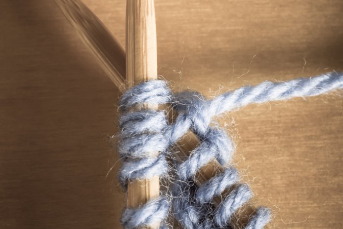 ferri gomitoli lavorare a maglia