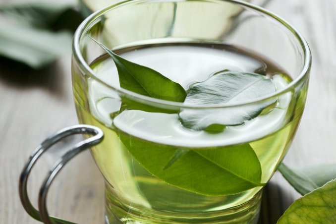 Tè verde proprietà salute benessere