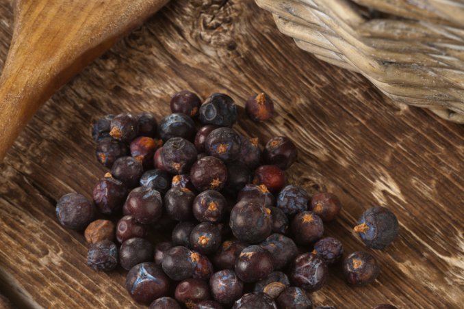 spezie anice stellato ginepro chiodi garofano