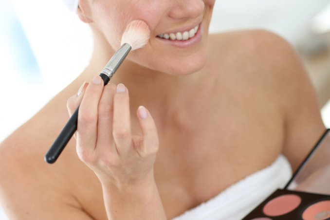 contouring make up scolpire e modellare il viso