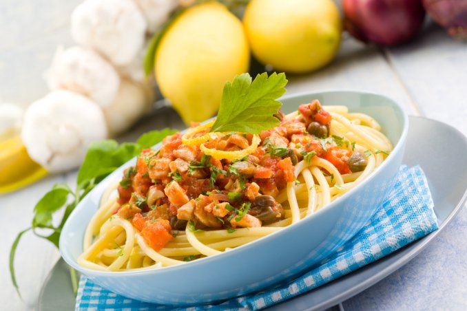 pasta bucatini olice pesce spada ragù