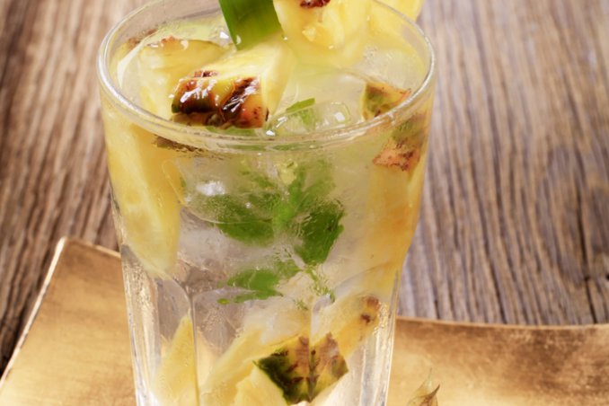 cocktail ananas spumante champagne cobbler