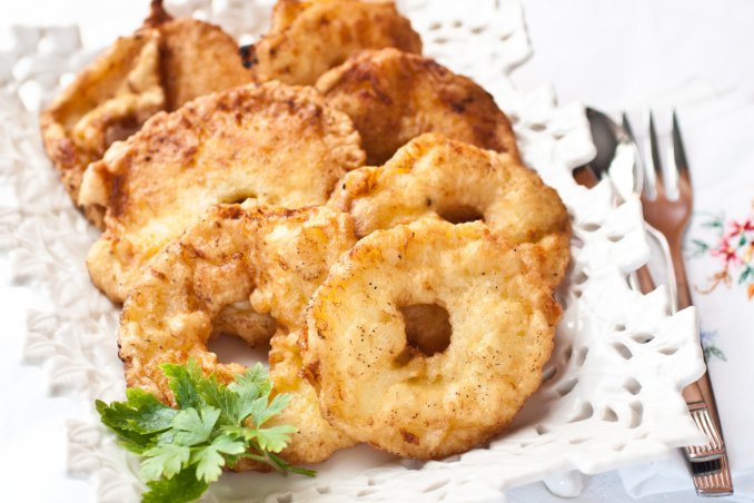 Frittelle di mele al pecorino