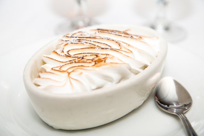 ananas crema ricotta meringa