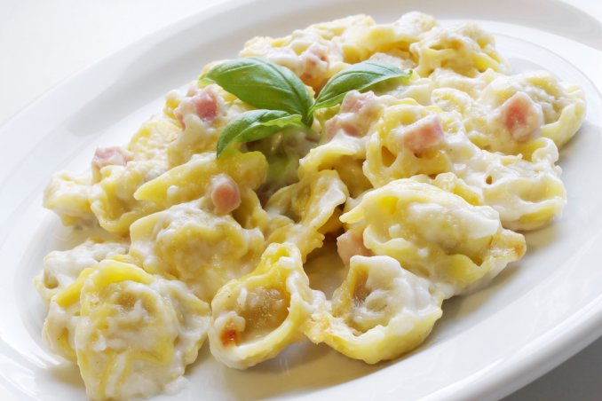 tortellini panna prosciutto