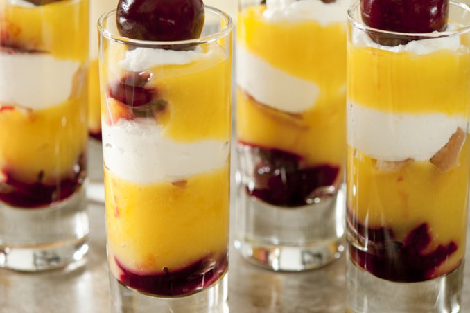 coppette panna crema ananas ciliegie