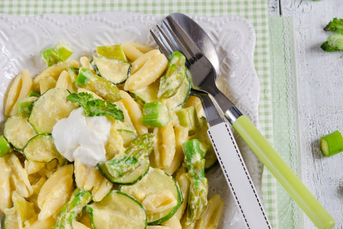 pasta fresca trofie gnocchetti orecchiette zucchine asparagi uovo