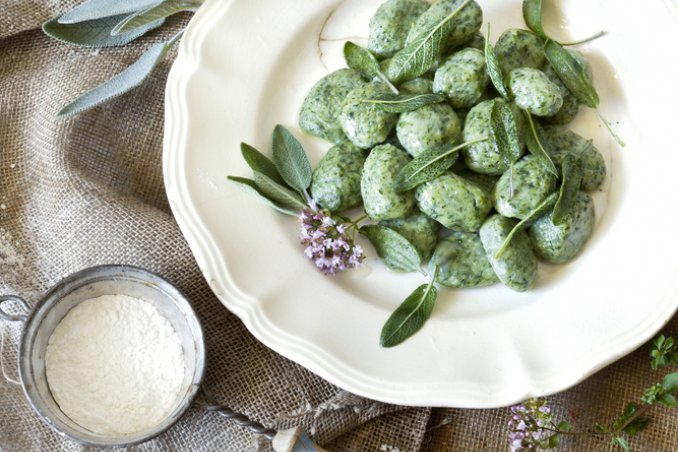 gnocchi ricotta spinaci formaggio burro salvia