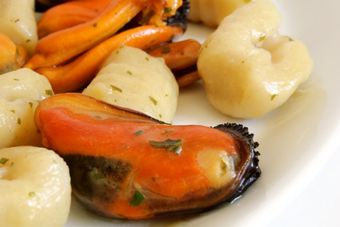 gnocchi patate cozze rucola