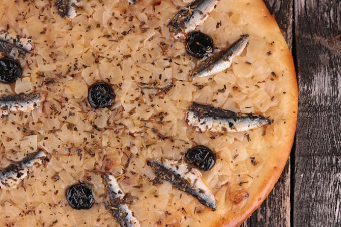 pissaladière pizza cipolla acciuga olive