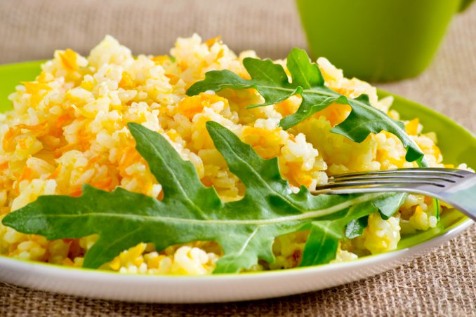 thai riso carote rucola noci