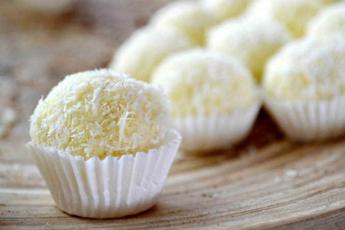 raffaello dolcetti cocco ricotta nocciole rhum