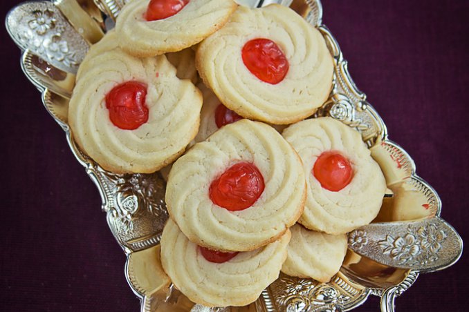 pasta frolla biscotti pasticcini ciliegie canditi 