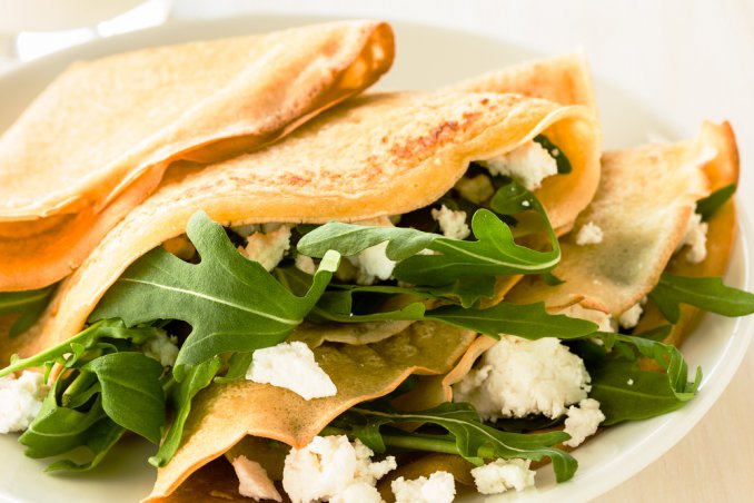 crêpes formaggio stracchino caprino rucola bresaola