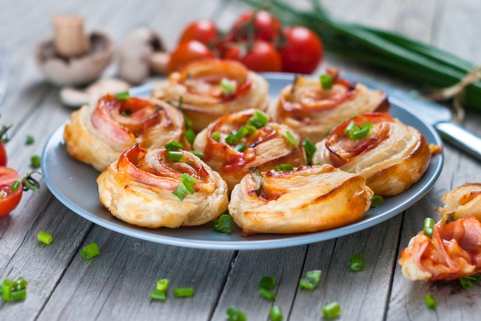 Rotolini prosciutto e formaggio finger food stuzzichini