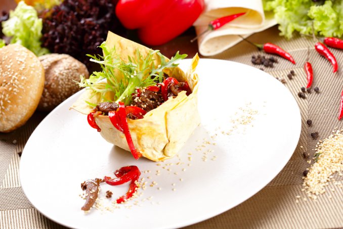 insalata tiepida peperoni cipolle manzo