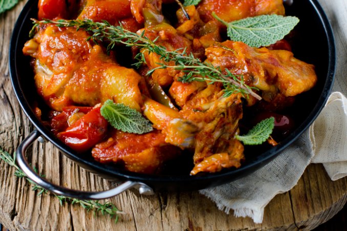 faraona umido pomodorini erbe aromaticge cipolla carota sugo