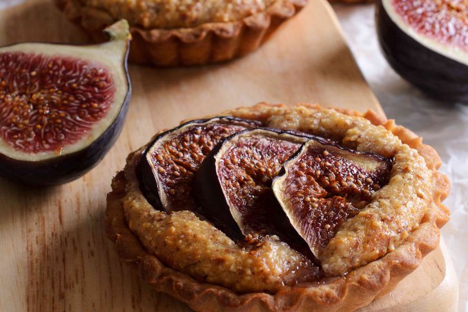 crostata con marmellata di fichi
