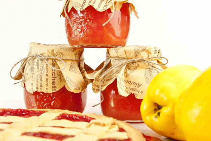 crostata di marmellata di mele cotogne