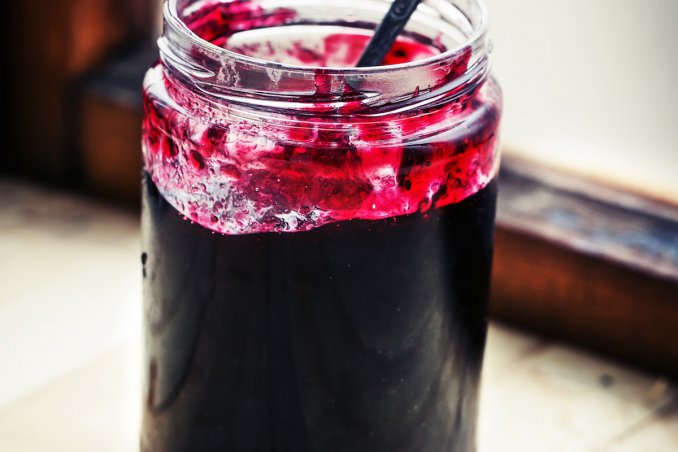 Marmellata di mele e more