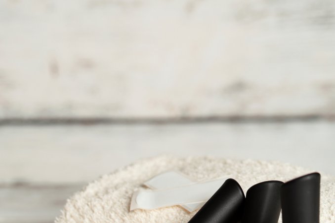 Unghie: il trend della forma a mandorla e la french inversa