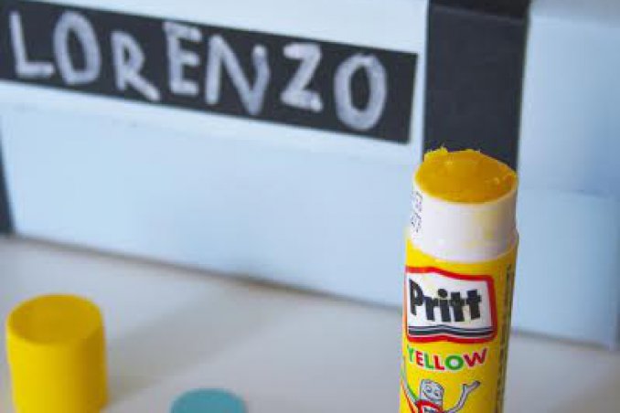 Crea una scatola con Pritt Stick Rainbow