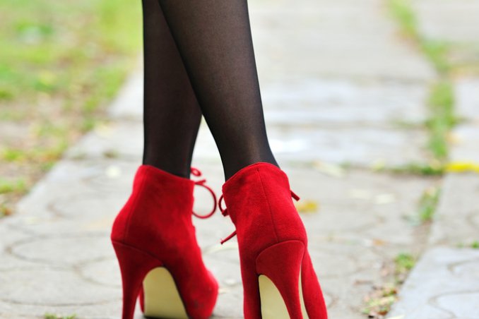 pulire scarpe scamosciate e in pelle