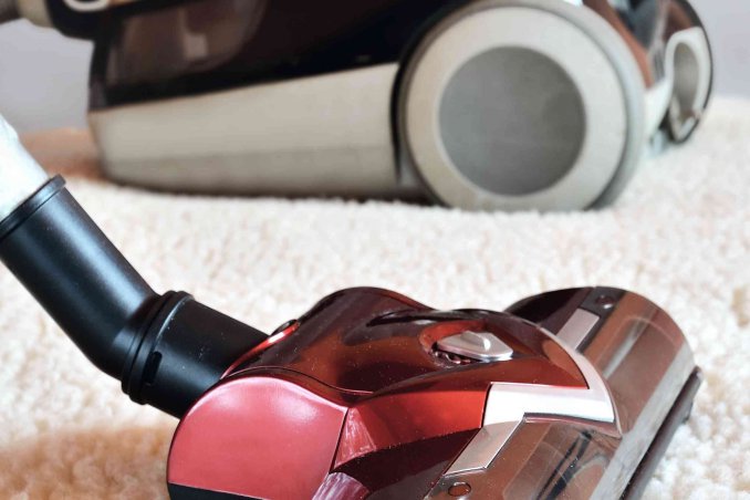 Come pulire l'aspirapolvere: i metodi per tenerla pulita e funzionante