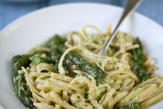 tagliolini linguine asparagi grappa