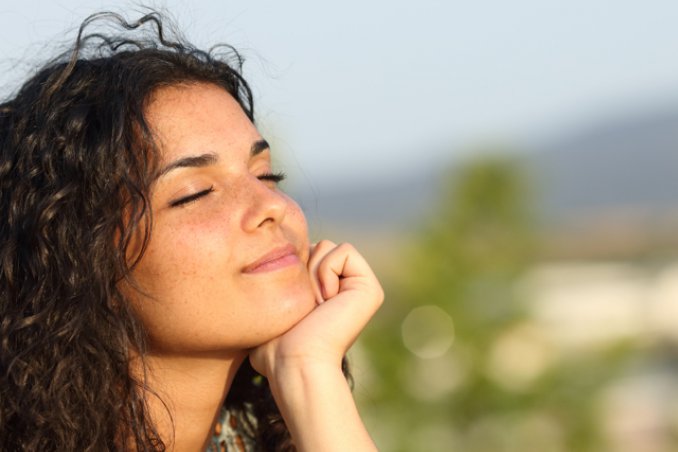 Stress e cibo: come mangiare meno con la meditazione mindfulness