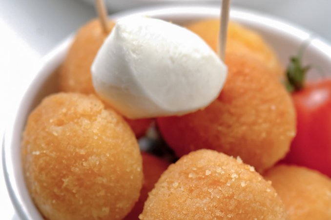 Cubotti di mozzarella fritta