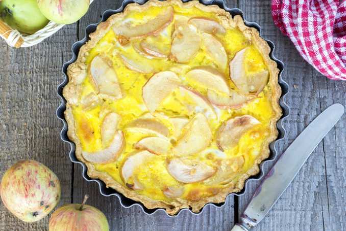 Crostata di mele allo zabaione