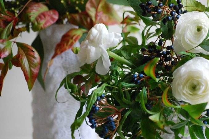 L’arte di decorare con i fiori la tavola delle feste 