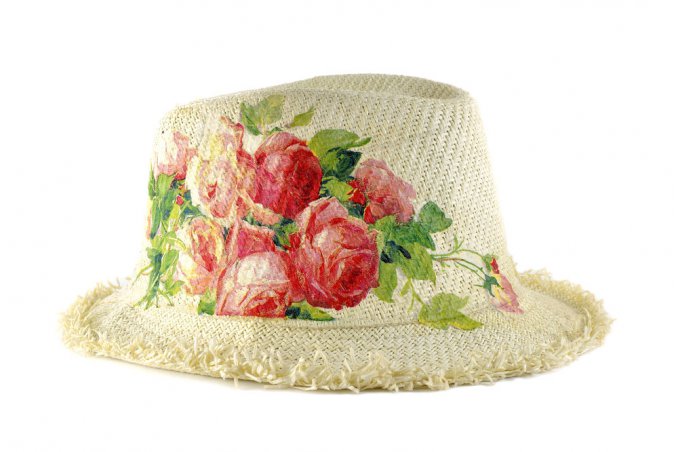 decorare cappello paglia, cappello paglia decoupage