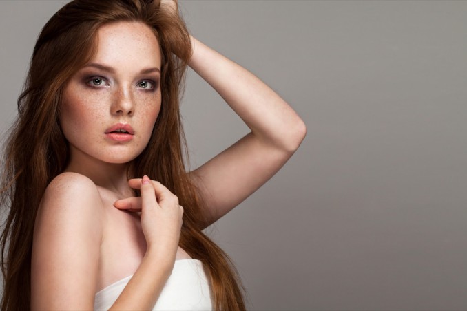 trucco viso, lentiggini, come valorizzarle