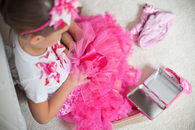 vestire bambina festeggiata