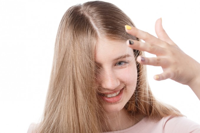come togliere elettricità capelli, elettricità capelli rimedi, capelli elettrici rimedi, capelli elettrizzati rimedi