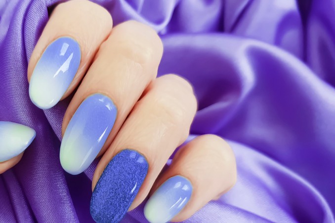 nail art gradiente, manicure, decorazione unghie