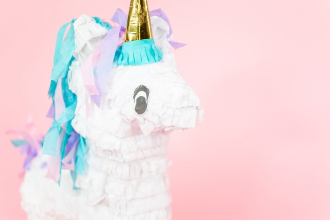 pinata unicorno