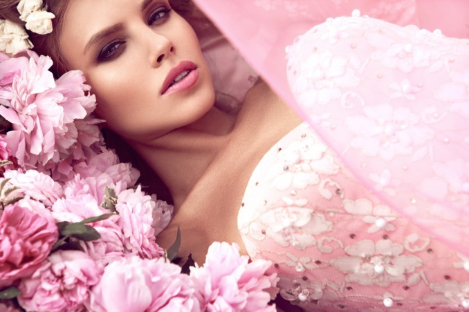 trucco da cerimonia, abito rosa, colori