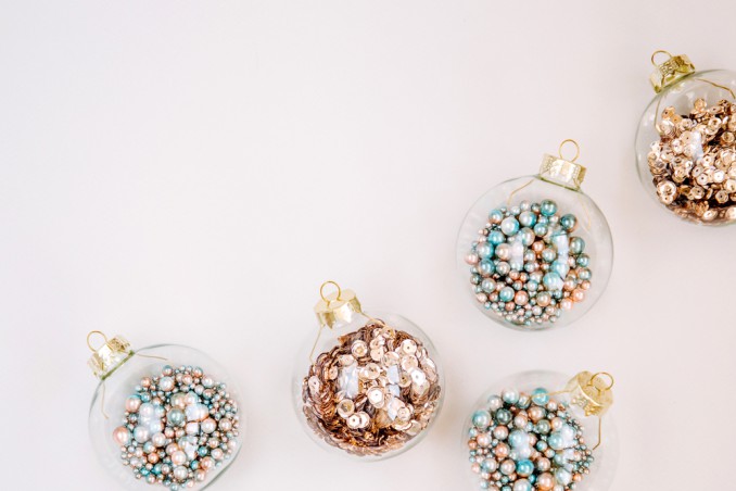 palline natale trasparenti apribili come decorarle, come decorare palline natale trasparenti apribili, palline natale trasparenti, palline natale fai da te