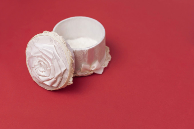 come decorare scatola decoupage stoffa, decorare scatola, decoupage stoffa