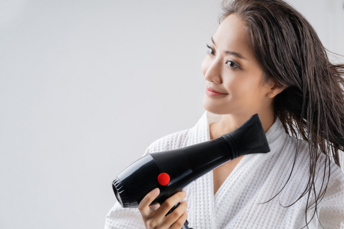 Asciugare i capelli