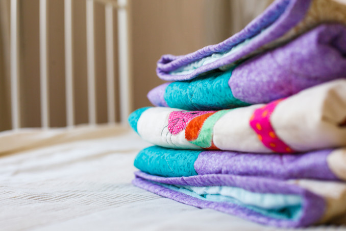 come piegare coperta cuscino, piegare coperta