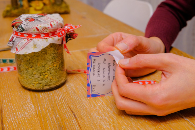 etichette barattoli fai da te, come fare etichette barattoli