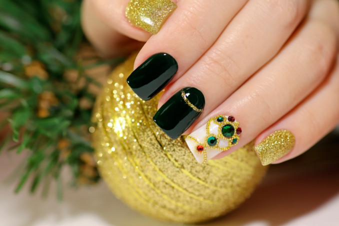 Natale 2020, nail art, decorazioni unghie